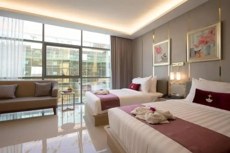 Standard Triple room