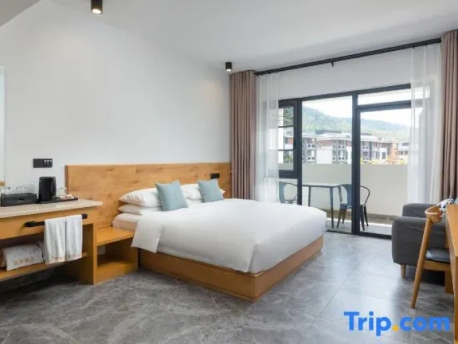 Standard Double room with balcony