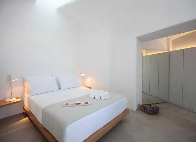 2 Bedrooms Villa