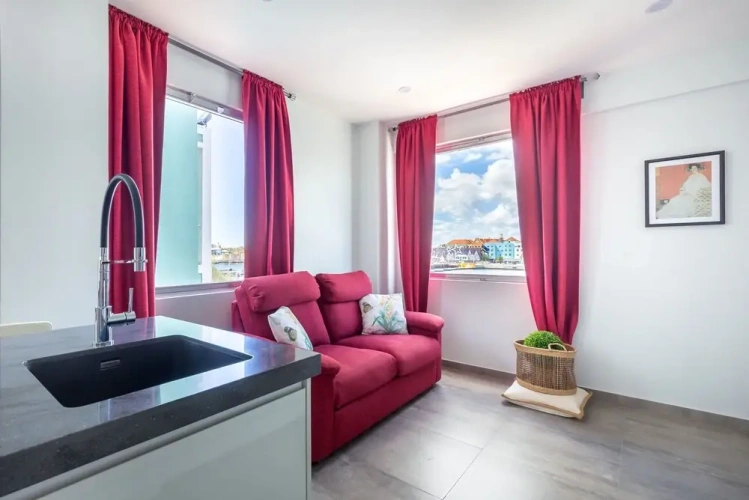 2 Bedrooms Apartment