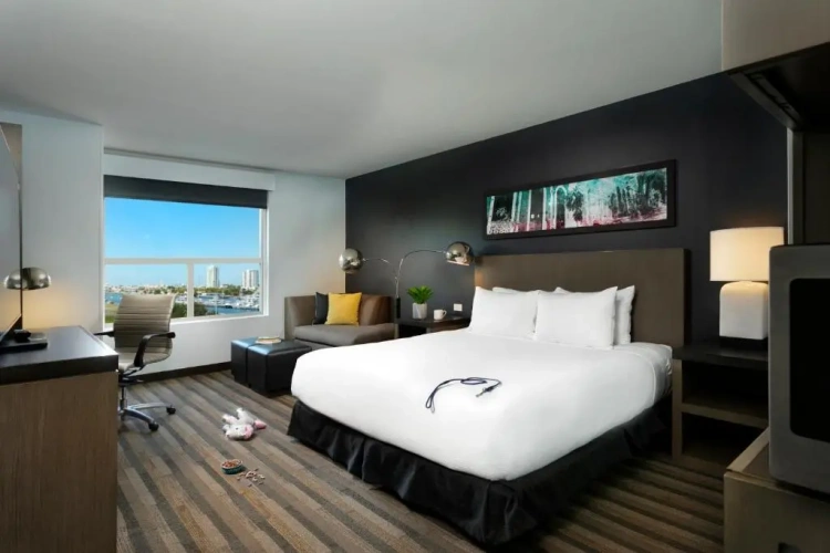 Double Den room with bay view