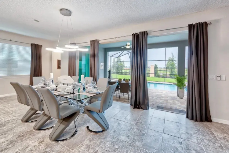 Solara Resort 9047