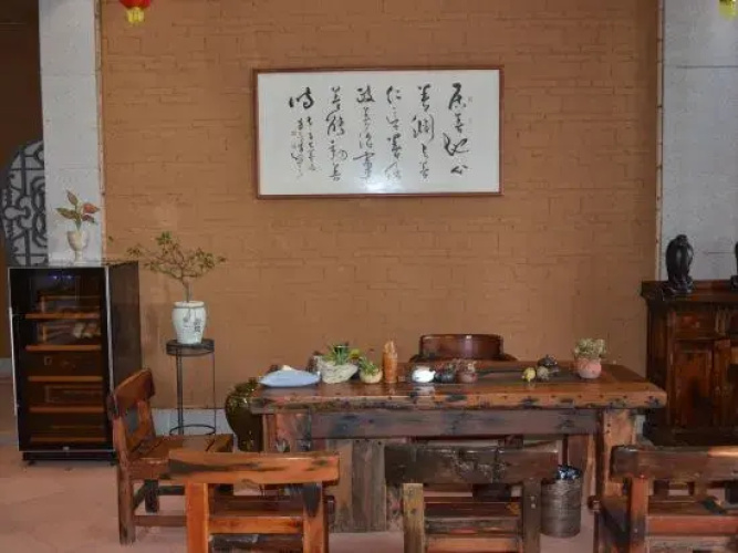 Xiangxi Hostel (Longmen Branch 2)