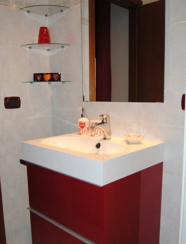 Metropolis Rooms & Services