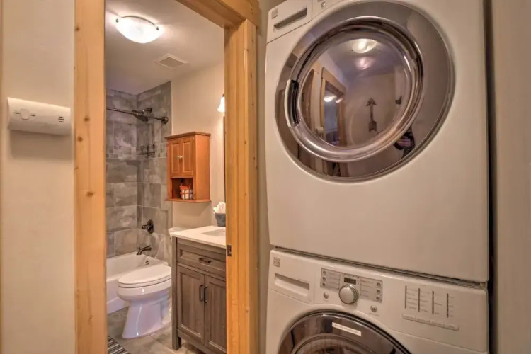 Blue River Condo w/ Views - 5 Mi to Breckenridge!