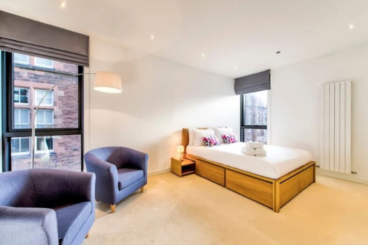 Luxury Quartermile Apart
