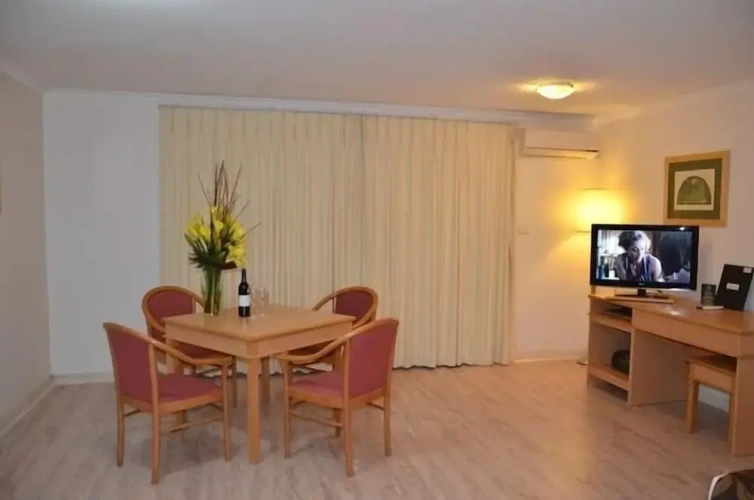 1 Bedroom Deluxe Apartment