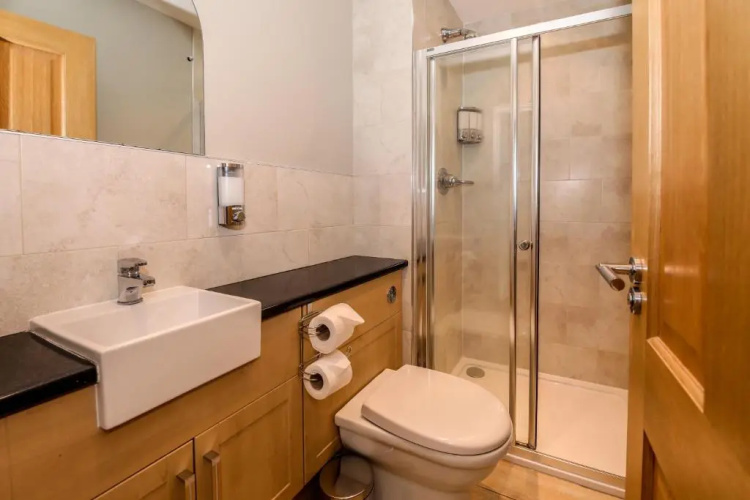 Apartment F