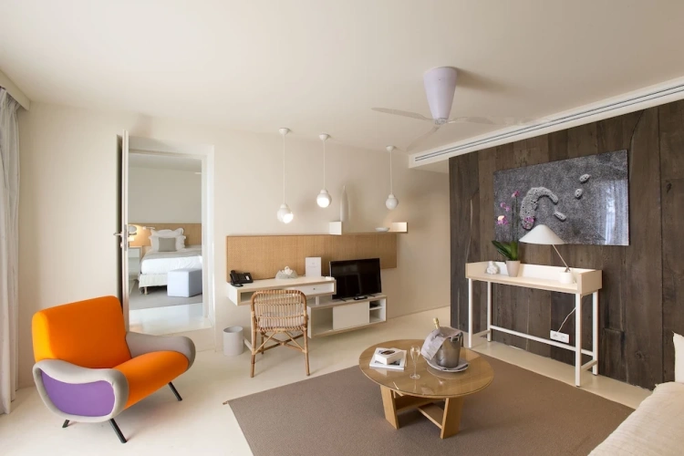 2 Bedrooms Executive Suite with sea view