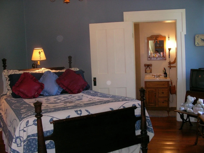 The Pines of Dresden B&B