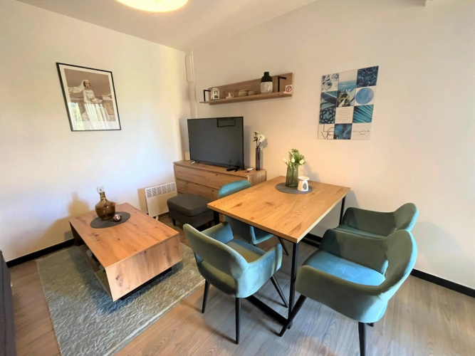 Holiday apartment Summer escape & 2 bikes