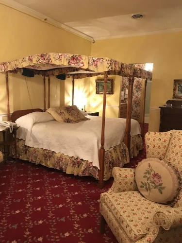 Standard Quadruple room with balcony