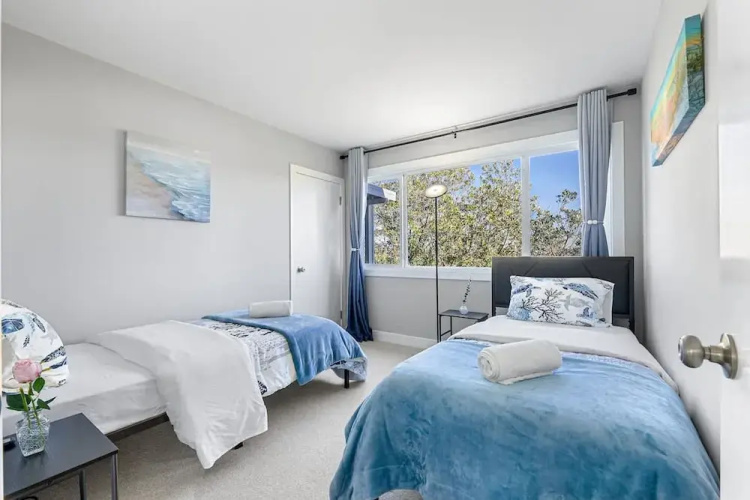 Gem by the sea None-obstructive Ocean View