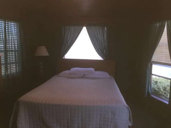 Driftwood Lodge