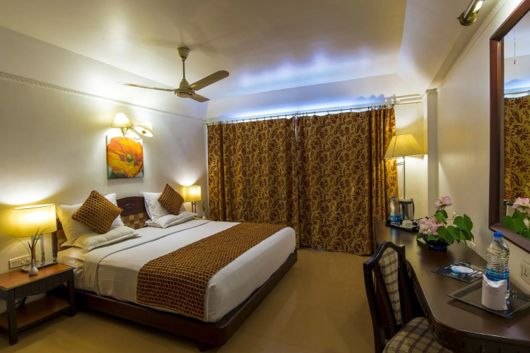 Golf View Hotel & Suites