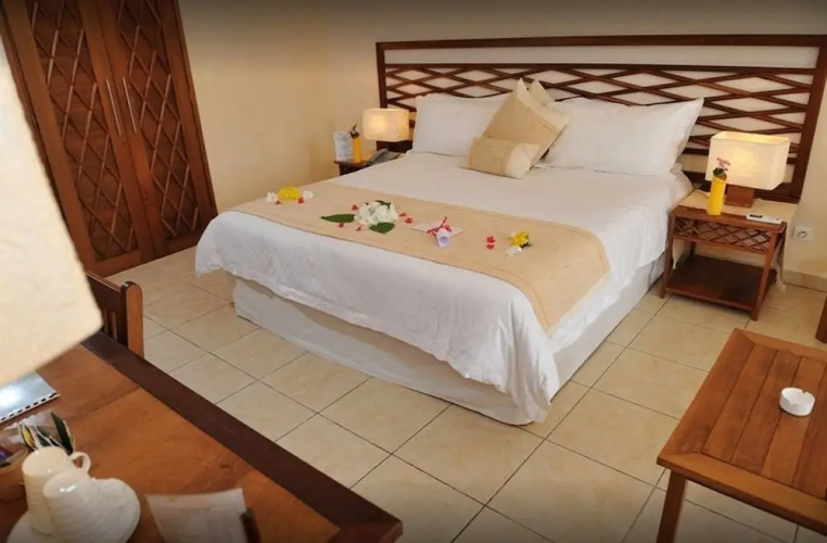 Royal Beach Hotel