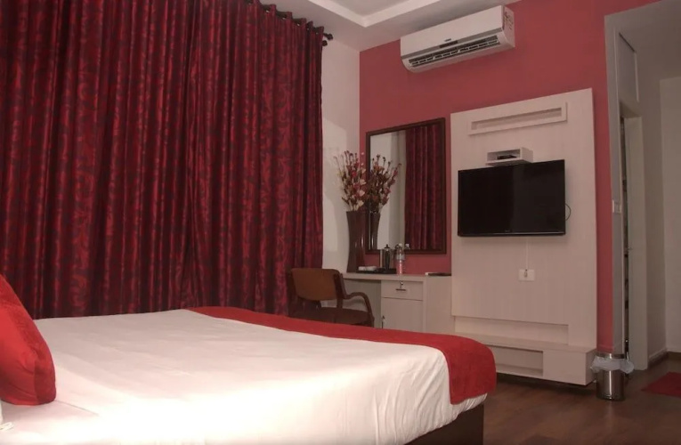 Xaviers Residency