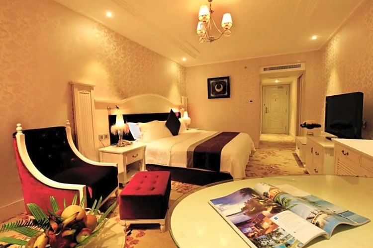 Deluxe Suite