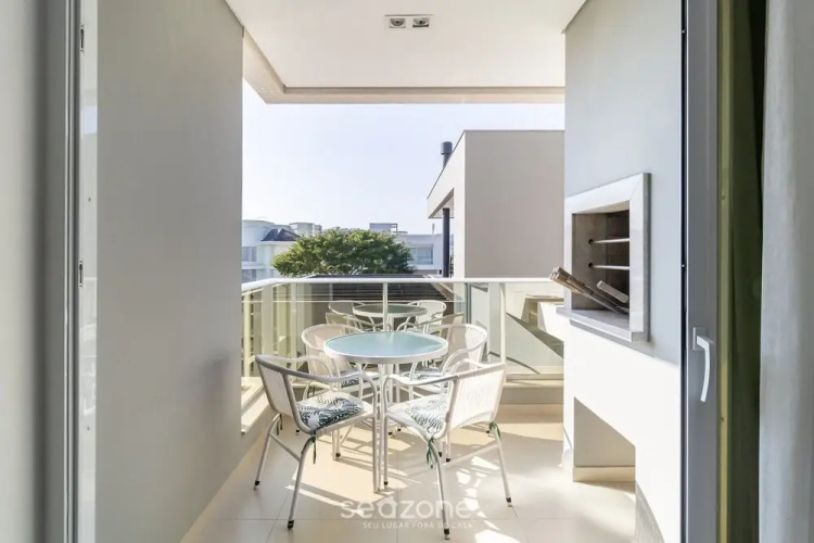 Apt w/ BBQ 1km From Jurere Beach - Les106