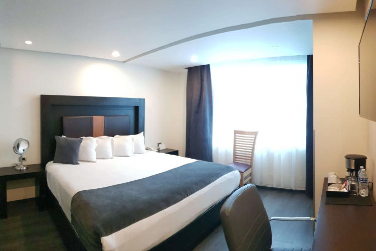 Best Western Plus Metepec & Suites