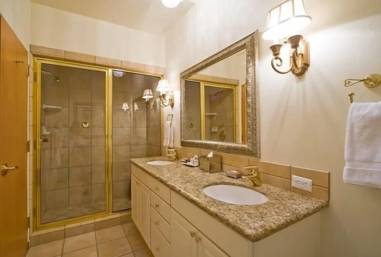 4 Bedrooms Standard room