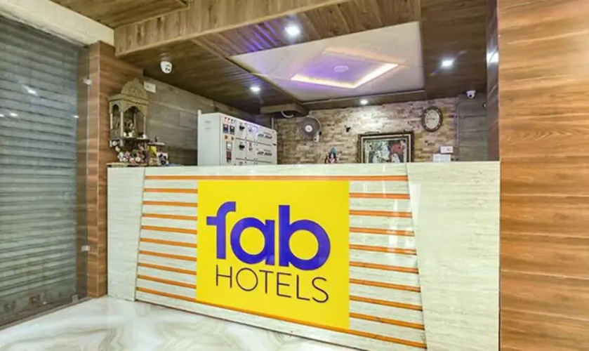 Fabhotel Comfort Inn