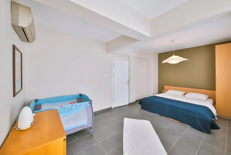EV Apartments