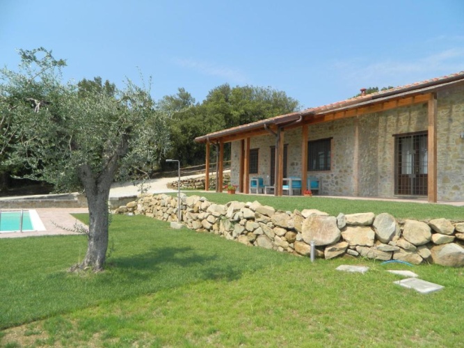2 Bedrooms Cottage