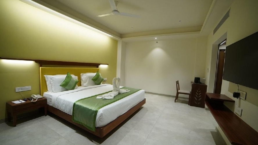 Deluxe room with mountain view