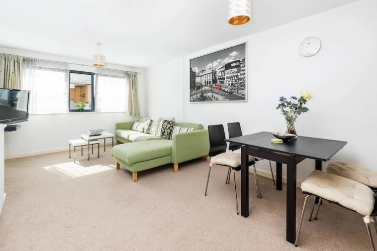 Fantastic 1 Bed Flat Stratford
