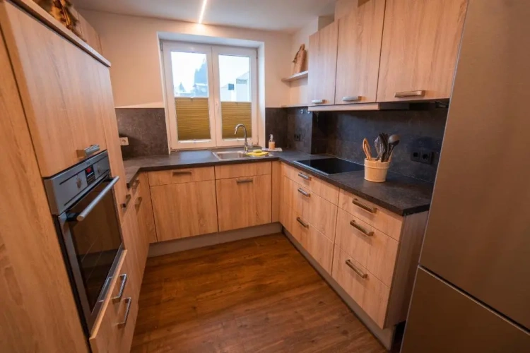 3 Bedrooms Apartment