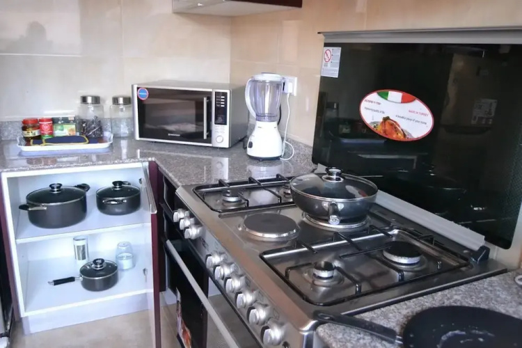 Homeabroad Ensuite Apartment