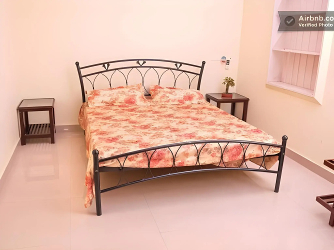 Palm Grove Service Villa