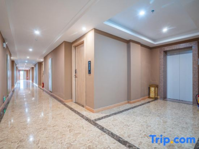 Yihao Hotel