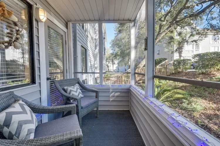 Arcadian Dunes 1st-floor Gem: Pool & Beach Access!