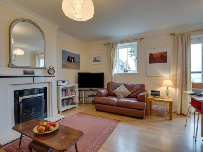 Holiday Home Whitepost