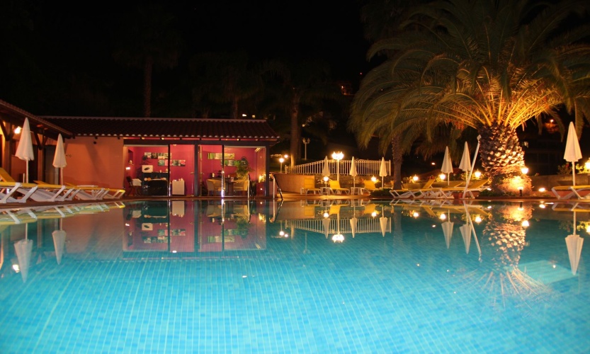 Ocean Gardens Hotel photo 21