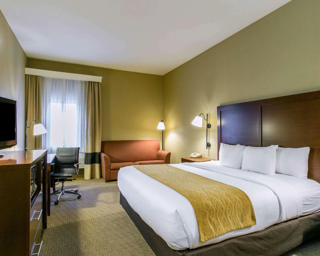Comfort Inn Warrensburg Station