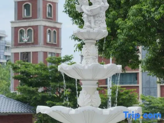 Yu Yin Mansion