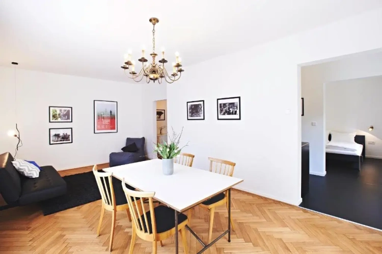 Apartment with balcony