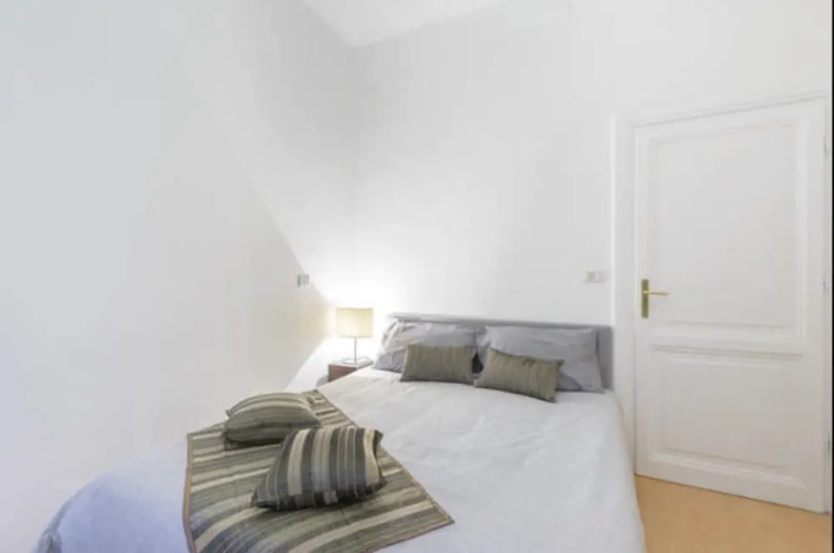 Ave Roma Guest House