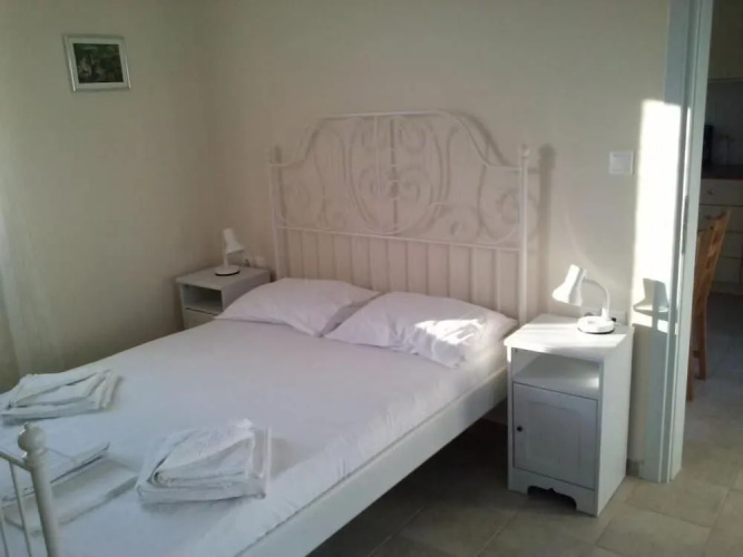 Eleni Apartments