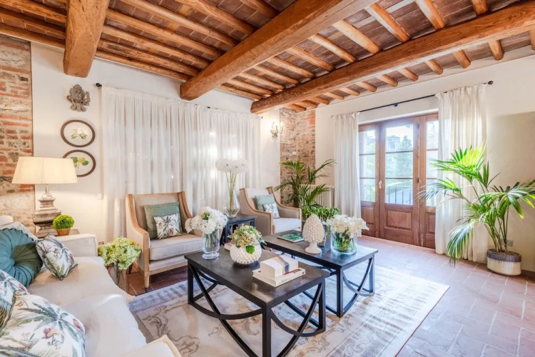 Valle del Sole Winery Farmhouse