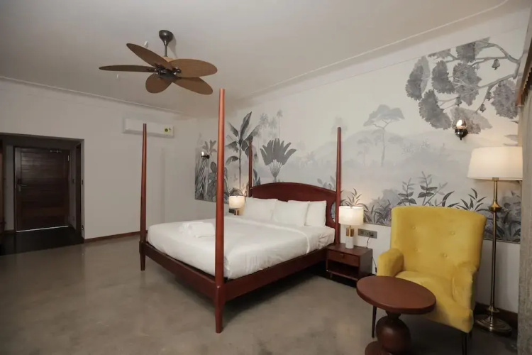 Prasanthi Hotel