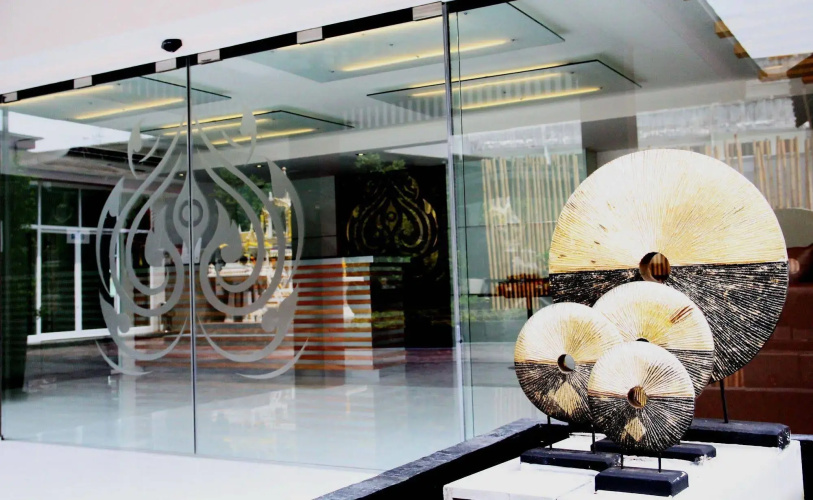 Metro Hotel & Spa