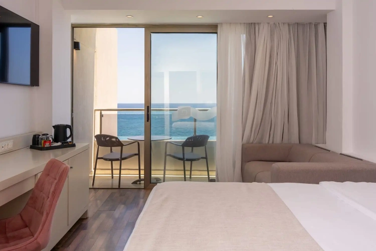Deluxe Double room seafront