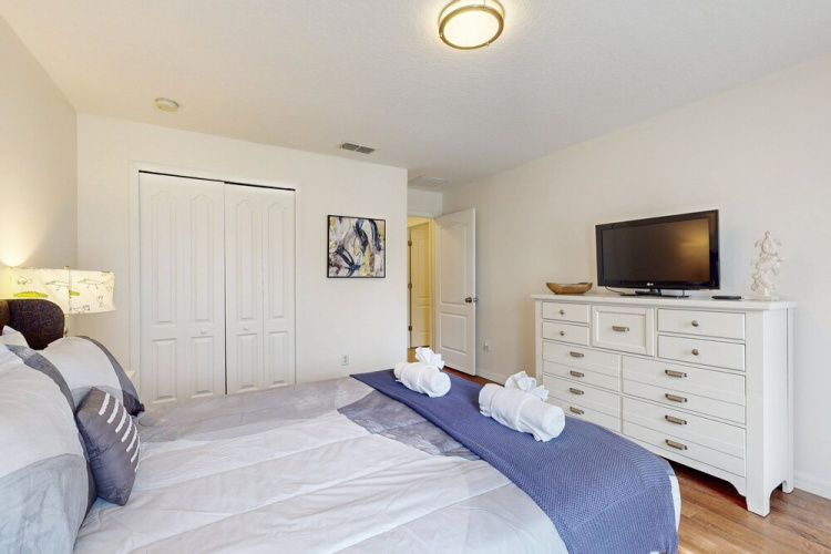 Dog-friendly, Private Pool , Central AC, Full Kitchen, Wifi, Snow-bird Friendly