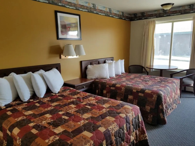 Clark's Beach Motel
