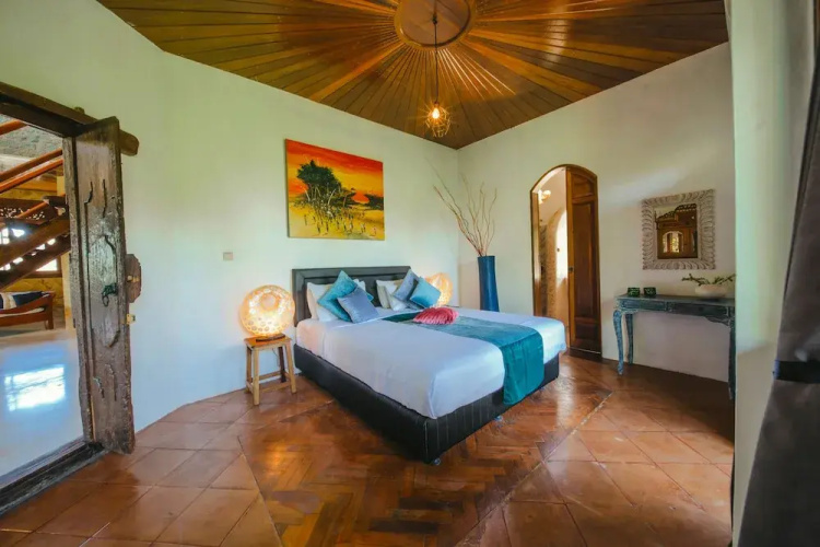 Massive Villa Brawa in Canggu