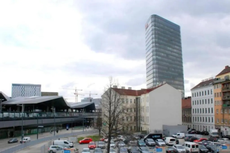 Vienna Main Train Station Apartment